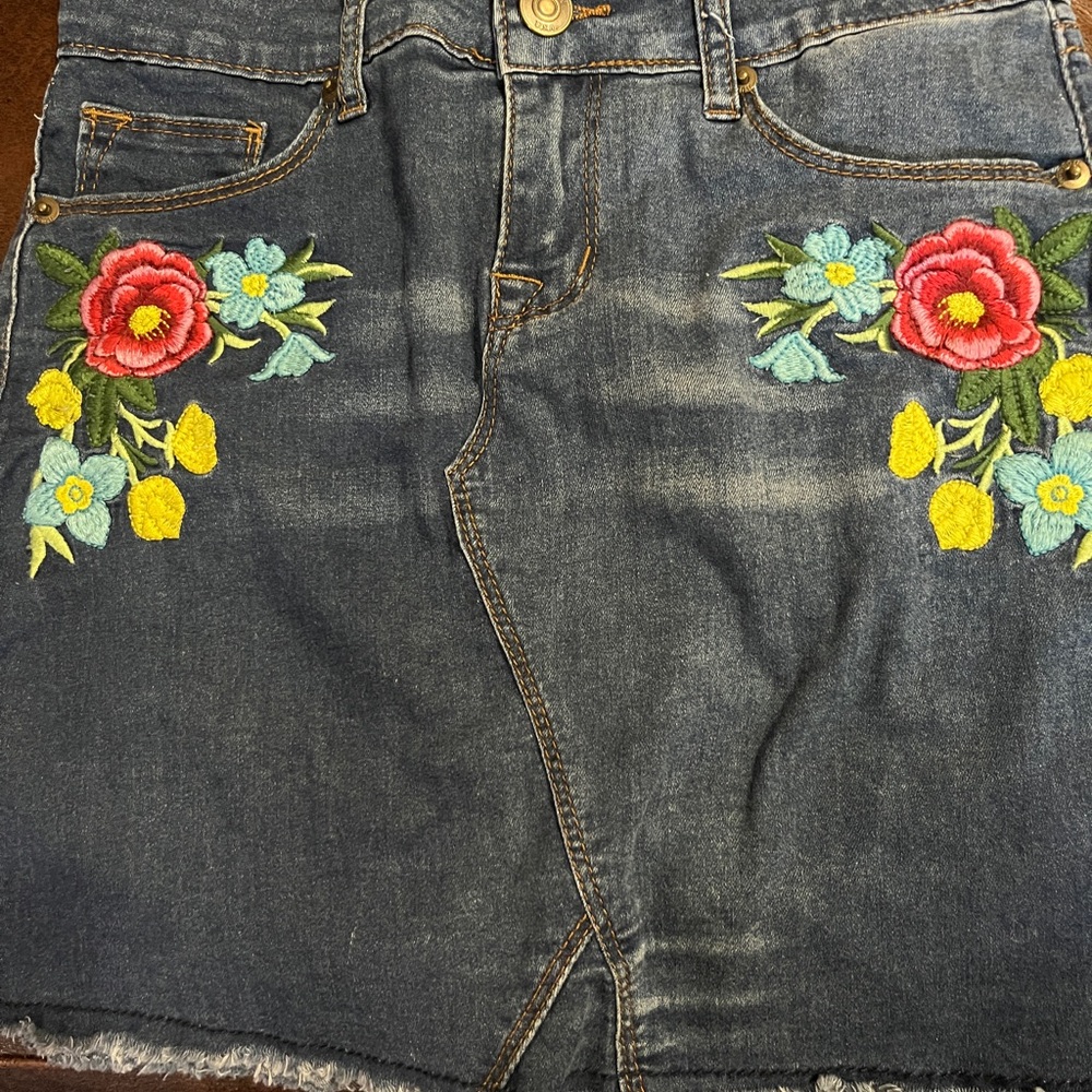 Hudson Jeans Floral Embroidered Denim Mini Skirt Girls Size 12
